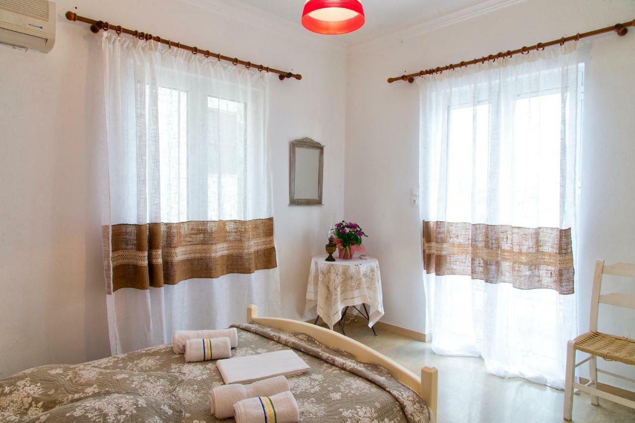 Katerina Rooms & Studios Палекастрон Екстериор снимка