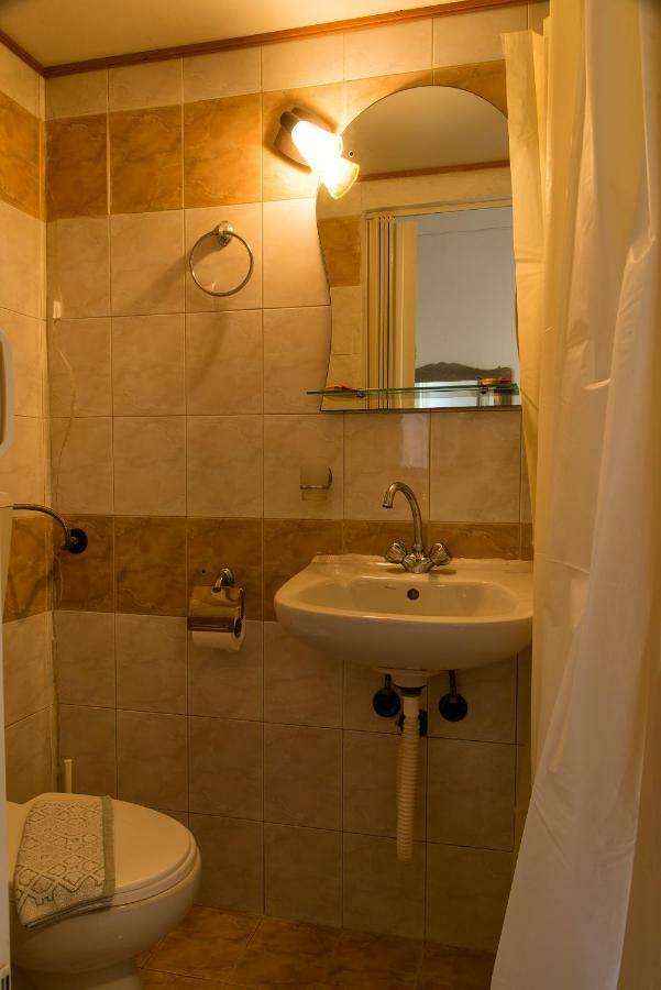 Katerina Rooms & Studios Палекастрон Екстериор снимка