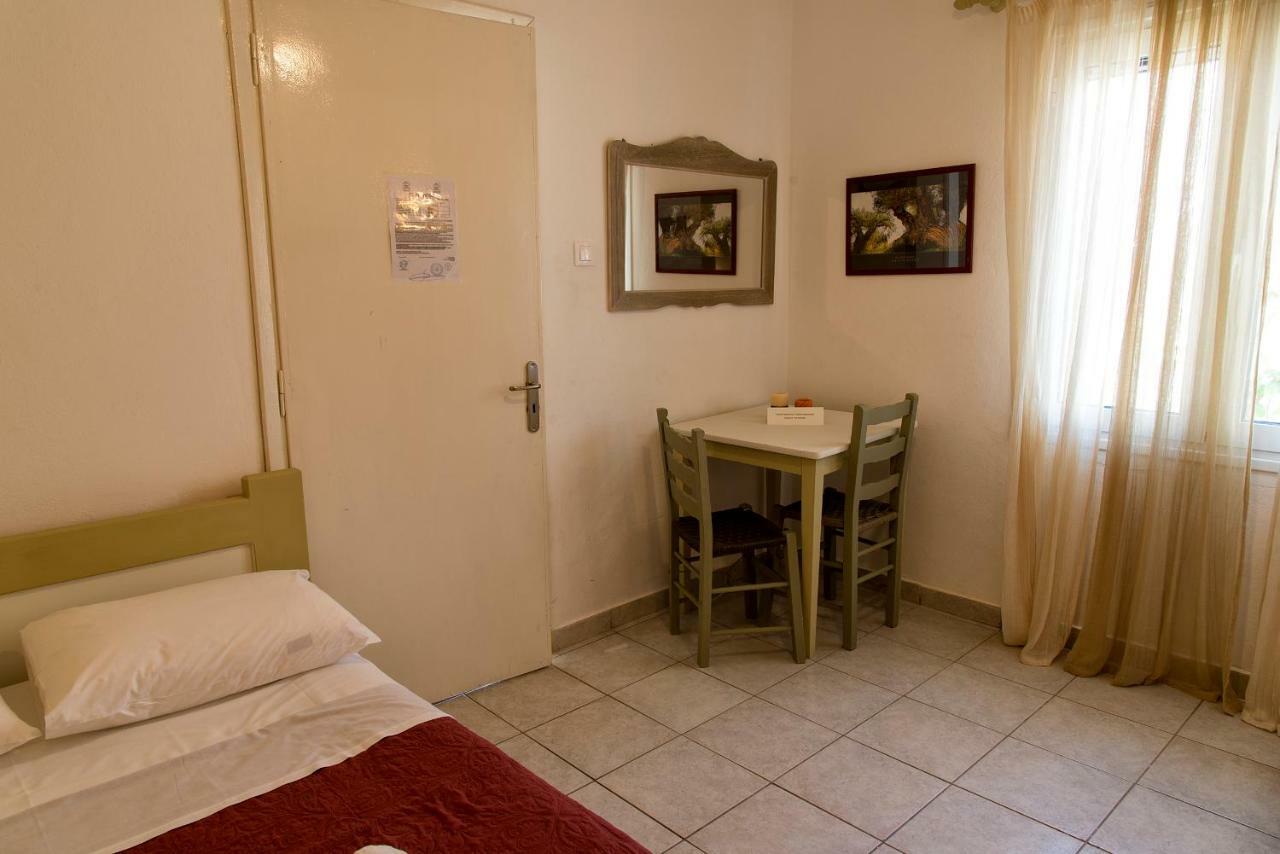 Katerina Rooms & Studios Палекастрон Екстериор снимка